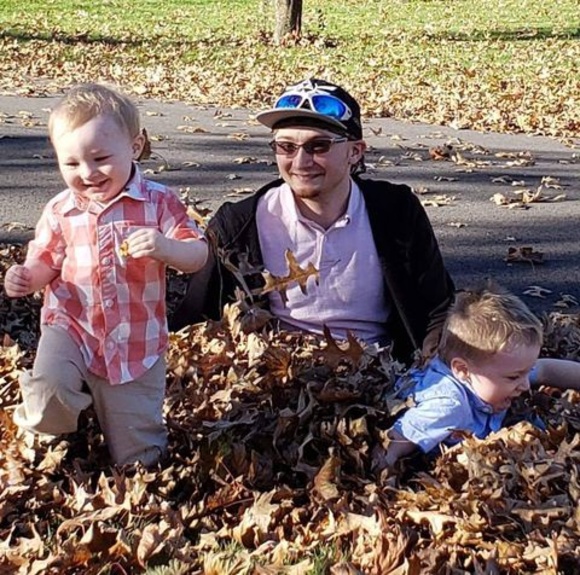 Meet your Posher, Joshua - Picture 1 of 1